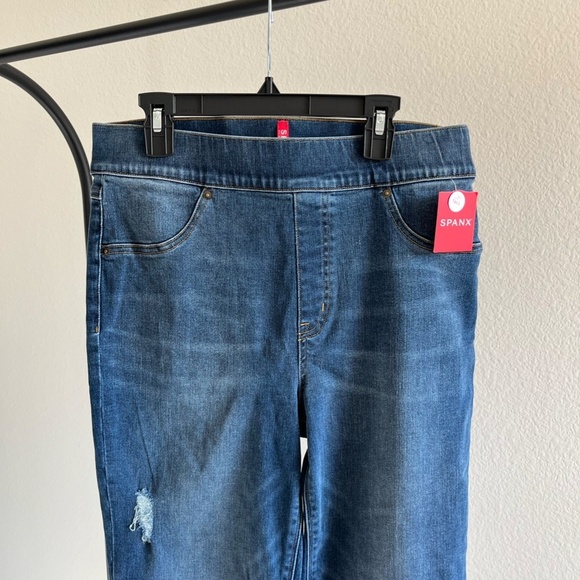 NWT SPANX | Classic Distressed Ankle Skinny Jeans in Medium Wash | Size L TALL - Picture 3 of 11